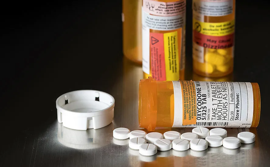 Macro of oxycodone opioid tablets