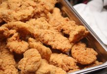 Blue Store Chicken opens North Boulevard location