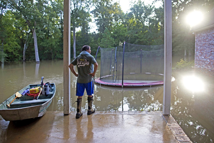 APTOPIX Deep South Weather watershed management