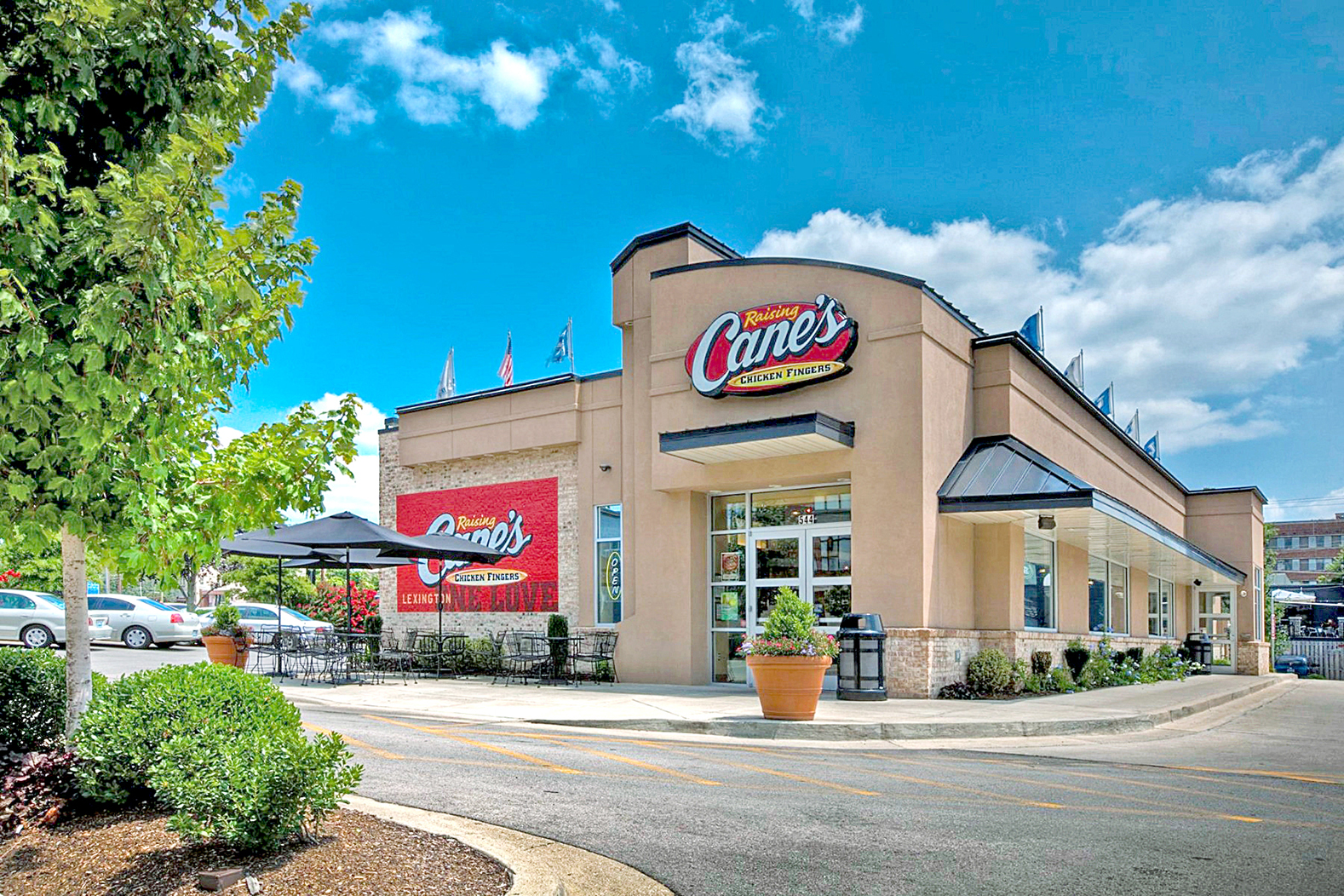 Raising Cane’s on track to be a $2B company by late 2020