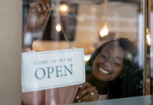 When jobless benefits end, will workers head back to restaurants?