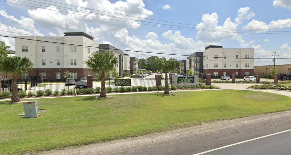 California investor buys Royal Palms Apartments for 30M