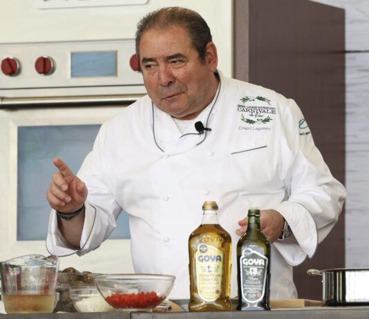 Emeril Lagasse is opening a restaurant in Baton Rouge