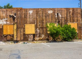 Mayor seeks residents’ help in identifying blighted commercial properties